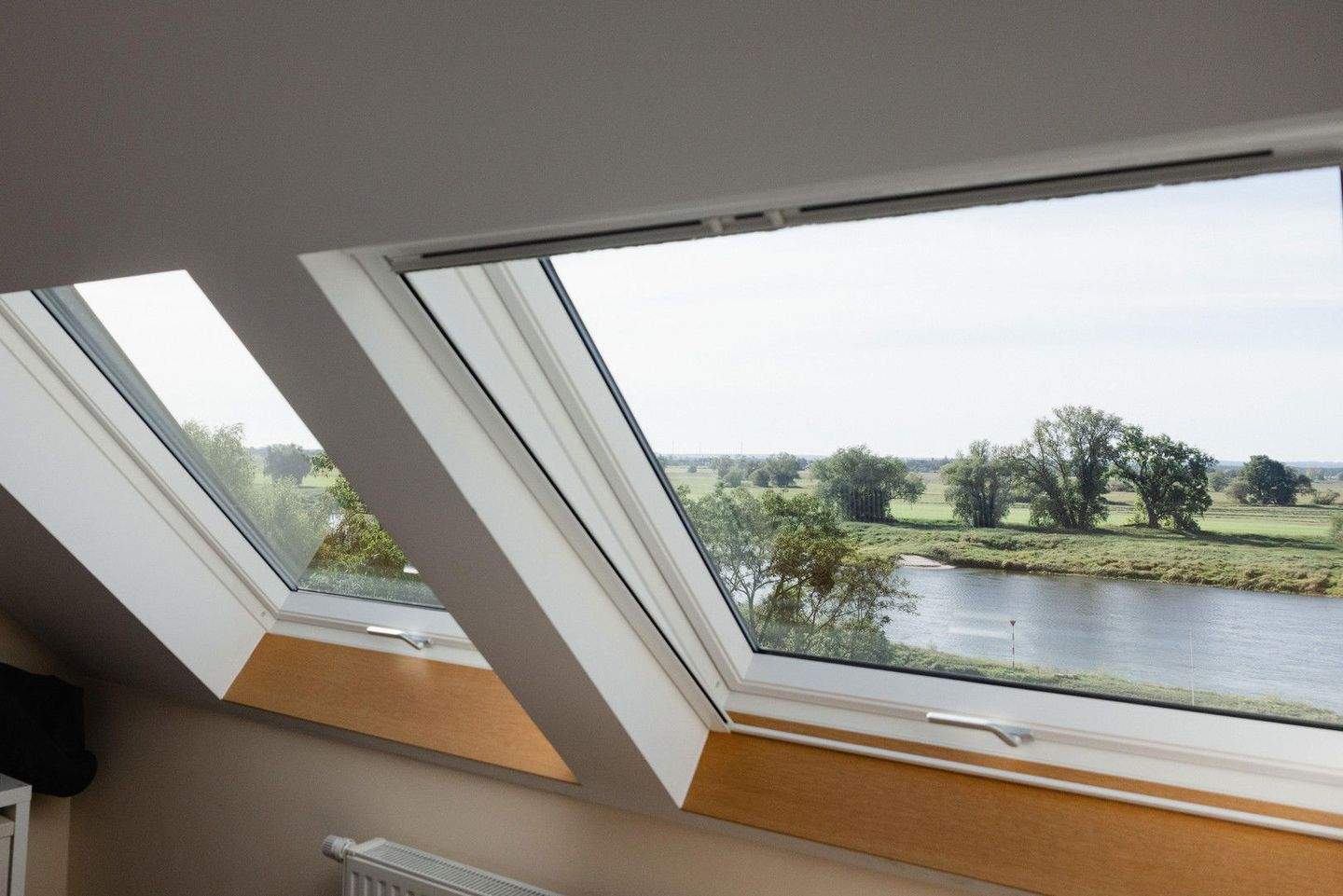 Thumbnail-Exklusives Mehrfamilienhaus mit Elbblick - Wohnen in bester Lage mit moderner Ausstattung