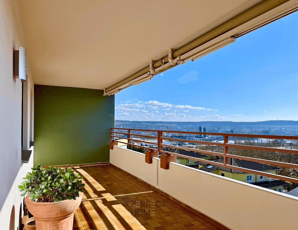 Thumbnail-Panoramablick über Heilbronn · 4 Zimmer · 24 m² Sonnenbalkon · Aufzug · Tiefgarage