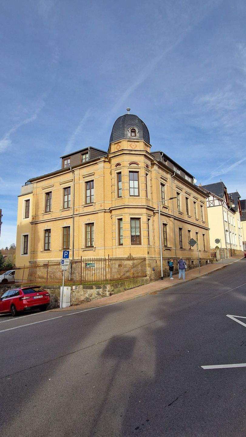 Thumbnail-großzügige 2 Raum Wohnung mit separatem Eingang