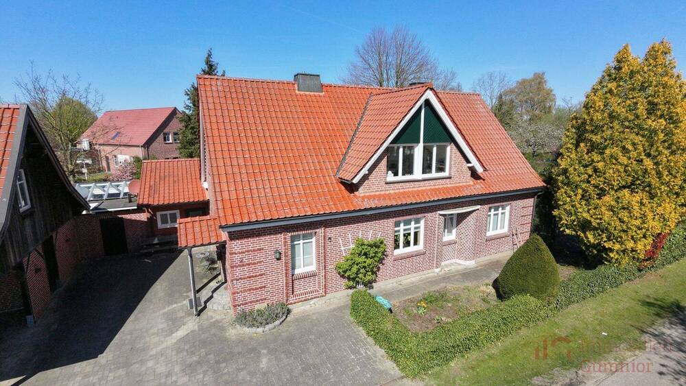 Thumbnail-IMMOBILIEN GUMNIOR präsentiert: Charmantes Einfamilienhaus im Landhausstil
