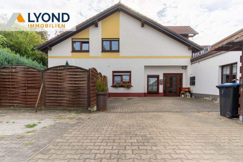 Thumbnail-Gepflegtes Mehrfamilienhaus in Lucka inkl. 1.100 m² Baugrundstück.