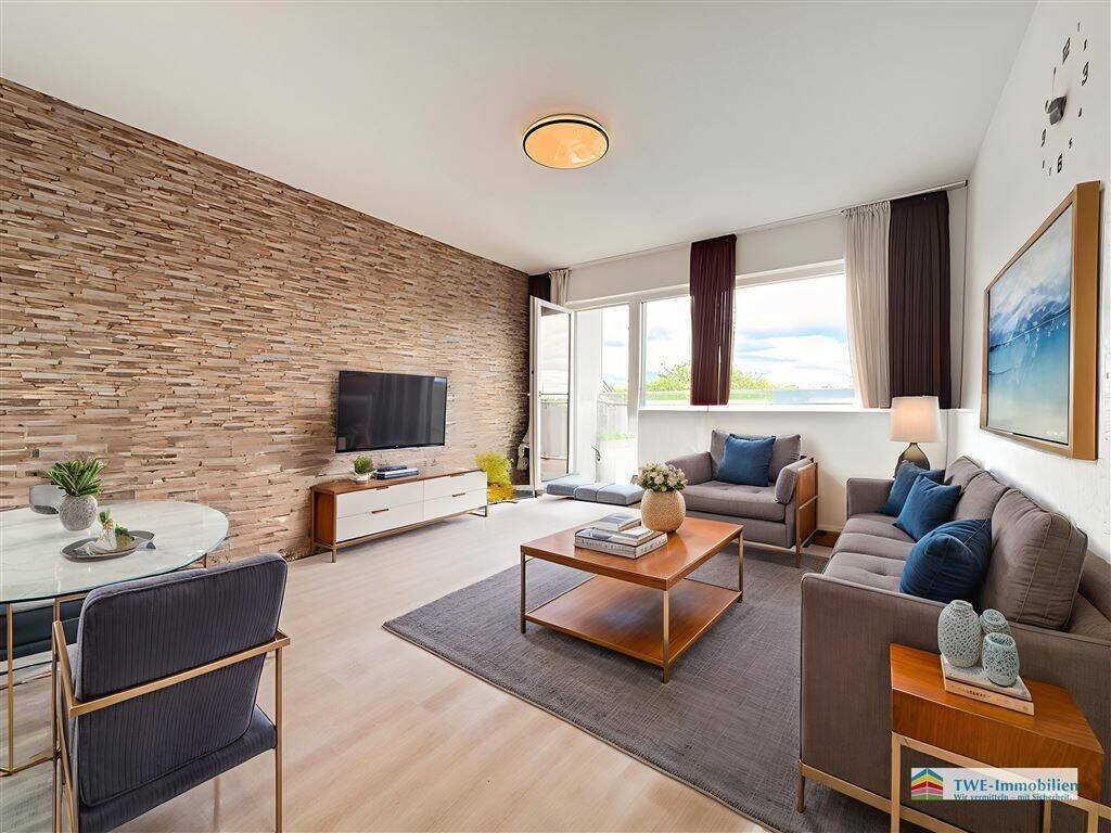 Wohnzimmer / Balkonzugang