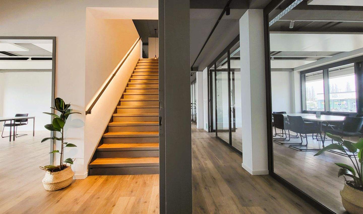 Thumbnail-Modernes, helles Einzelbüro im Coworking Köln - flexibel, möbliert, 247