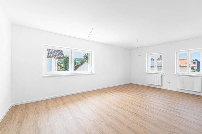 Thumbnail-TOP! 2 Zimmer Wohnung im 1.Obergeschoss eines kernsanierten Wohn- und Geschäftshaus in Peißenberg