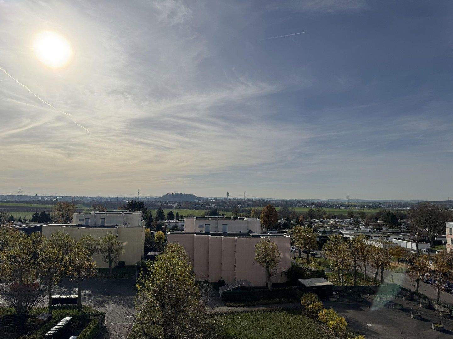 Thumbnail-Helle und modernisierte 2-Zimmer-Wohnung mit Weitblick