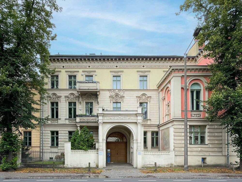 Thumbnail-Ca. 92 m² Bürofläche mit vier gut geschnittenen Räumen und ca. 3 m Deckenhöhe