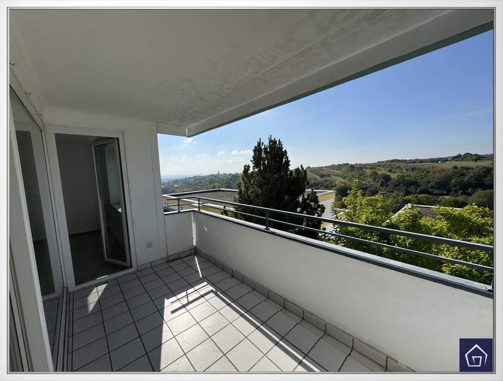 Thumbnail-Sonnige 2 Zimmerwohnung mit Traumblick in Bad Soden-Neuenhain