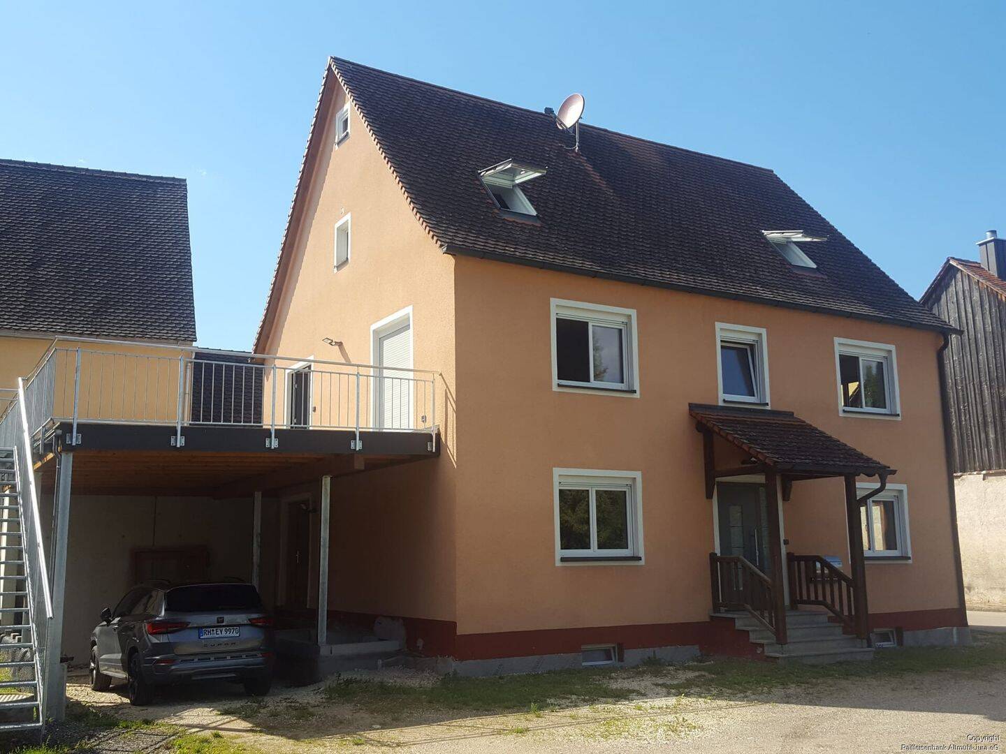 Thumbnail-Sanierte 4-Zimmer-Wohnung mit ca. 122 m² in idyllischer Lage