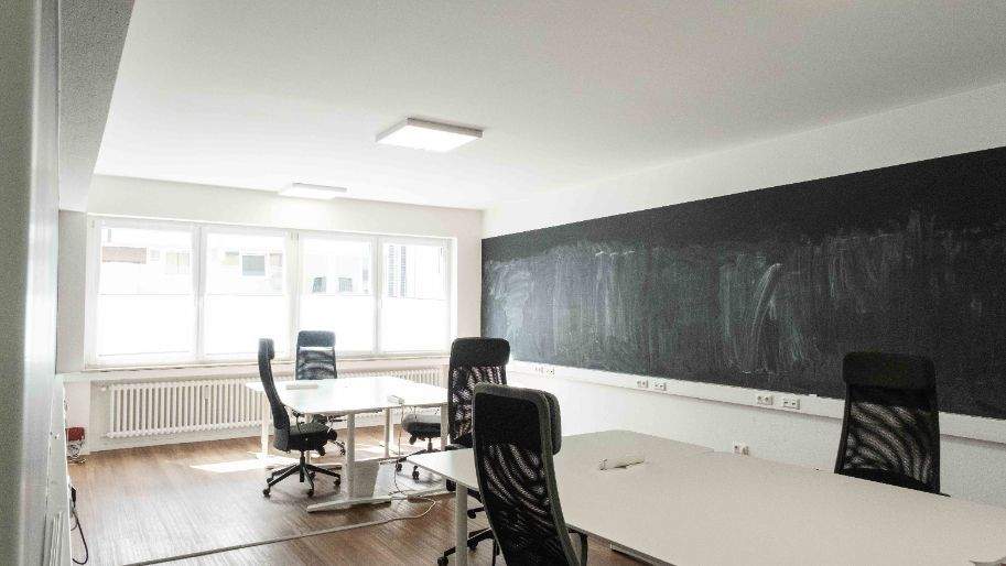 Thumbnail-Ganze Etage: Voll ausgestattetes Büro im Herzen Kölns