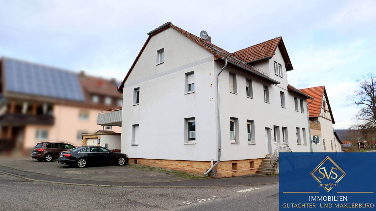 Thumbnail-5-ZKB Maisonettewohnung mit großem Balkon und PKW-Stellplatz in Alheim-Niederellanbach.