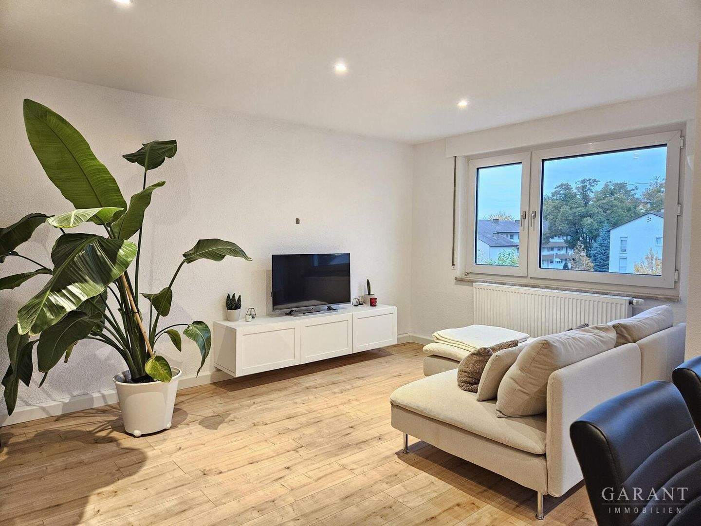 Thumbnail-Innen wow, außen naja...