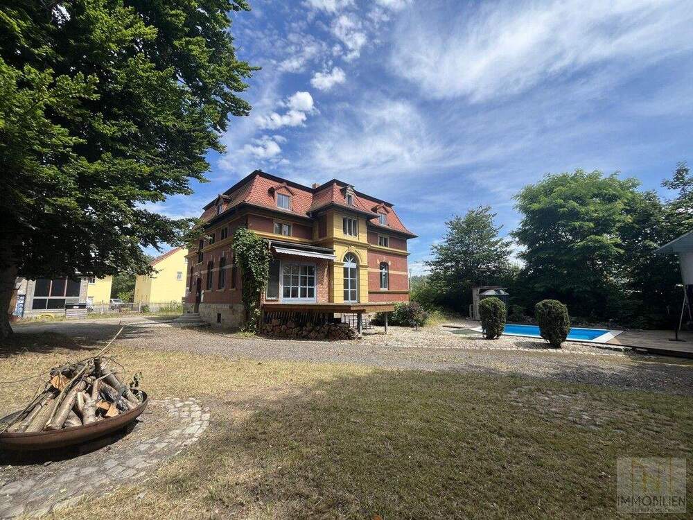 Thumbnail-Anleger-Traum: Pool, Stellplätze, 3 Wohnungen - beste Lage in Rudolstadt