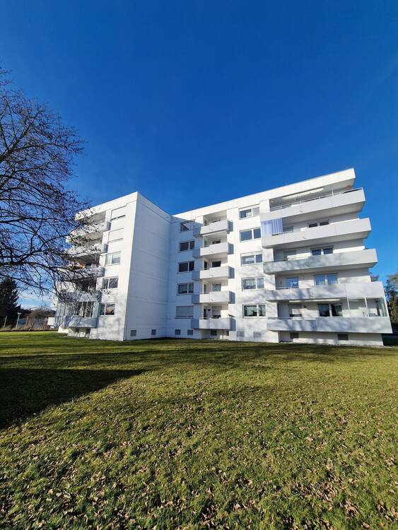 Thumbnail-Schöne große 4,5 Zimmerwohnung in Ummendorf