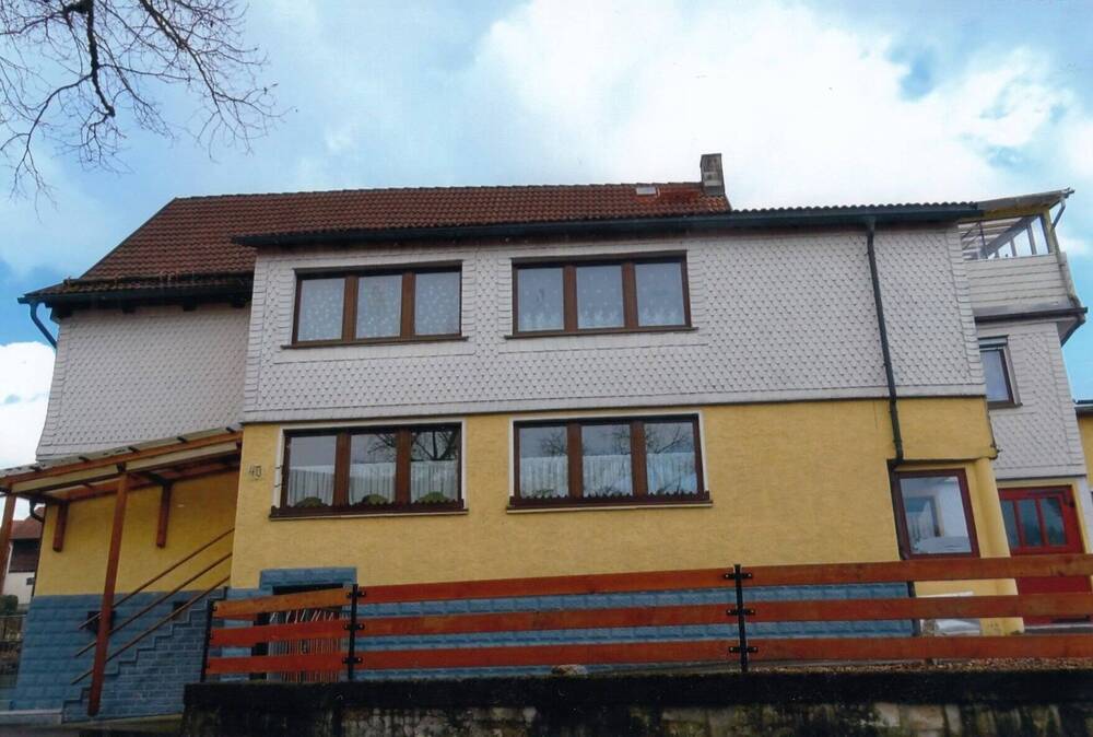 Thumbnail-Komplett modernisiertes Zweifamilienhaus in Beinerstadt