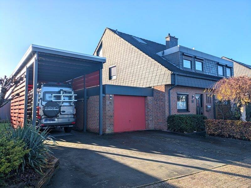 Thumbnail-Moderne, gepflegte Doppelhaushälfte mit Garage und Wohnmobil-Carport !