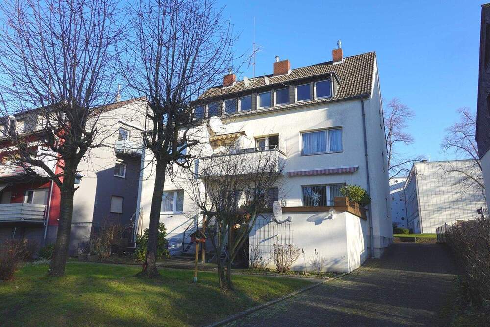 Thumbnail-Renovierte und frisch gestrichene 2-Zimmer-Dachgeschosswohnung in Leverkusen-Manfort!