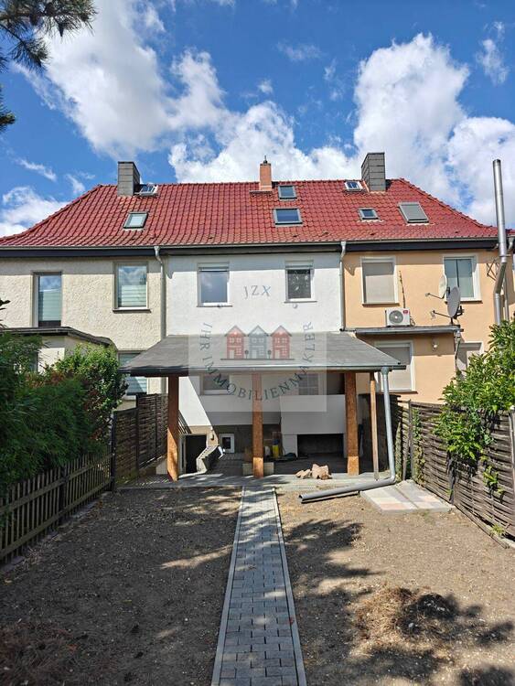 Ansicht vom Garten aus