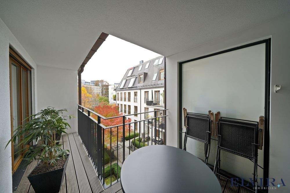 Thumbnail-ELVIRA - Maxvorstadt, Verkauf mit Nießbrauch, exklusive 2-Zimmer-Wohnung mit Balkon in Toplage