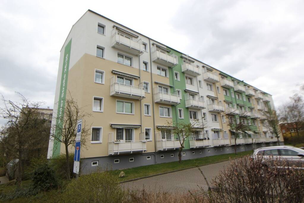 Thumbnail-2 Zimmer-Wohnung im 2. Obergeschoss mit Balkon in Schwerin Lankow zu kaufen!