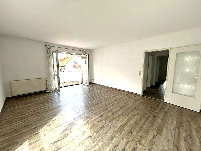 Thumbnail-Schöne 2-Zimmerwohnung mit Balkon und PKW-Stellplatz in Birkenfeld