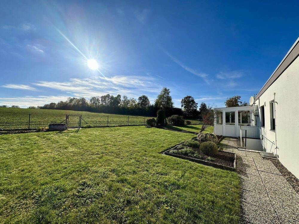 Thumbnail-RESERVIERT- OHNE MAKLERPROVISION - Bungalow mit unverbaubarem Blick auf Landschaftsschutzgebiet