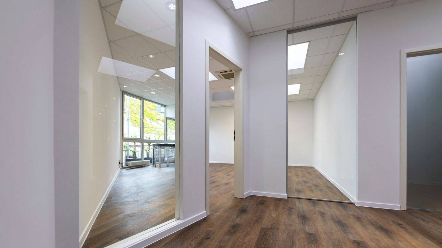 Thumbnail-Helles Atelier-Büro in Düsseldorf-Heerdt - flexibel, möbliert & Konferenzraum