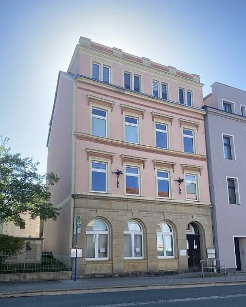 Thumbnail-Mehrfamilienhaus mit 3 Wohn- u. 1 Gewerbeeinheit