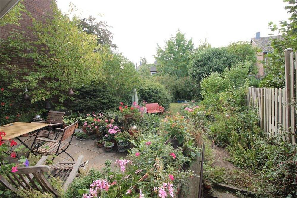 Thumbnail-Gepflegtes Reihenmittelhaus mit Südbalkon, Terrasse und Garage in Wunstorf