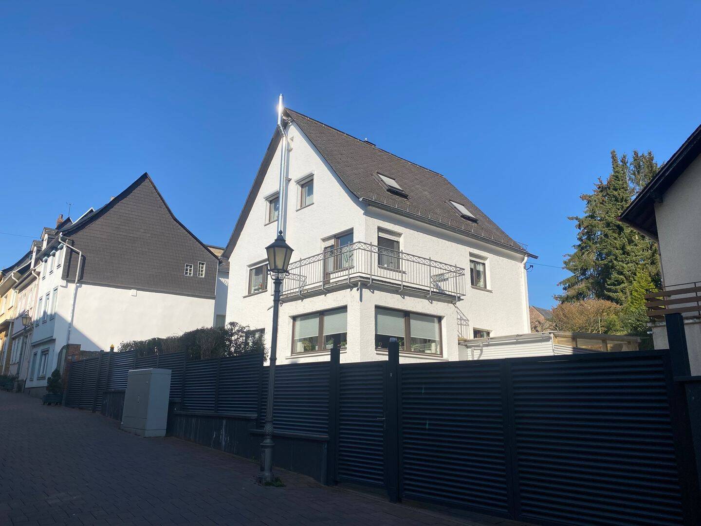 Thumbnail-Großes Grundstück mit 2 Wohnhäusern im Zentrum von Hadamar