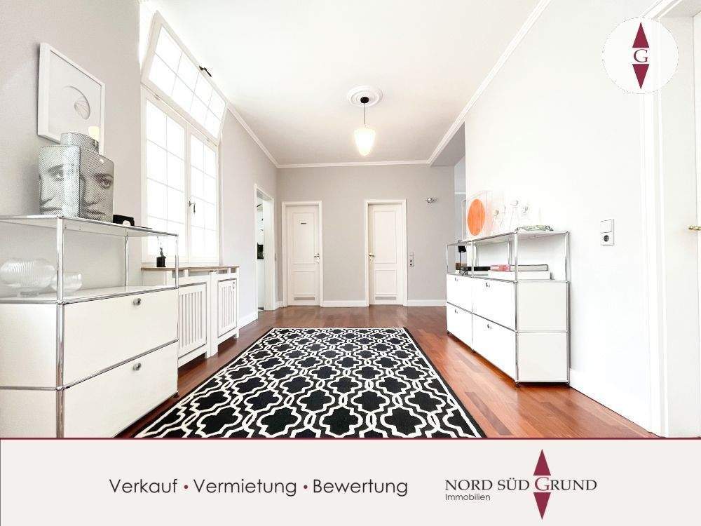 Thumbnail-Sanierter Altbau - repräsentative 3-Zimmer-Wohnung in stattlichem Wohn- und Geschäftshaus. Innenstadt!