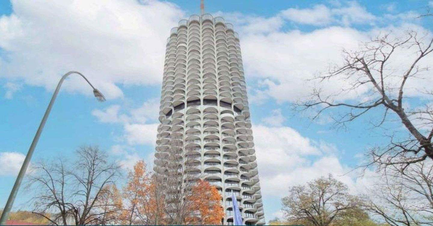 Thumbnail-Hochwertig & Exklusiv: Panorama-Wohnung im Hotelturm, 25. Stock