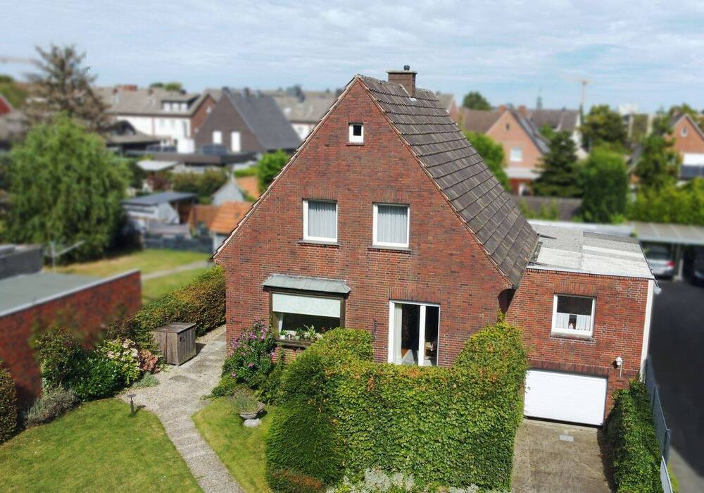 Thumbnail-Gepflegtes Einfamilienhaus mit großzügigem Grundstück und Garage in sehr stadtnaher Lage von Rheine
