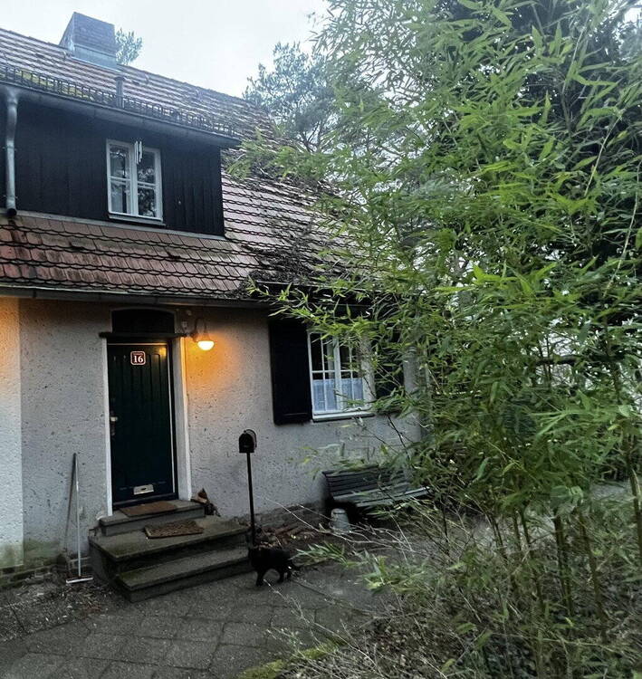 Thumbnail-*Direkt am Wald und ohne Provision* Gemütliche Doppelhaushälfte in der Waldsiedlung Krumme Lanke