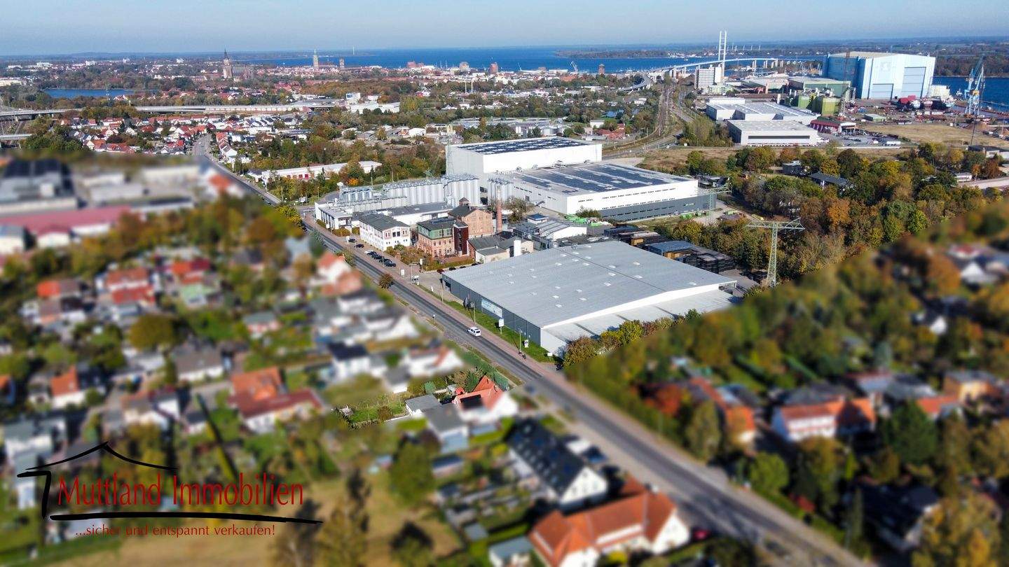 Thumbnail-Doppelhaushälfte mit großem Renovierungspotential in Stralsund