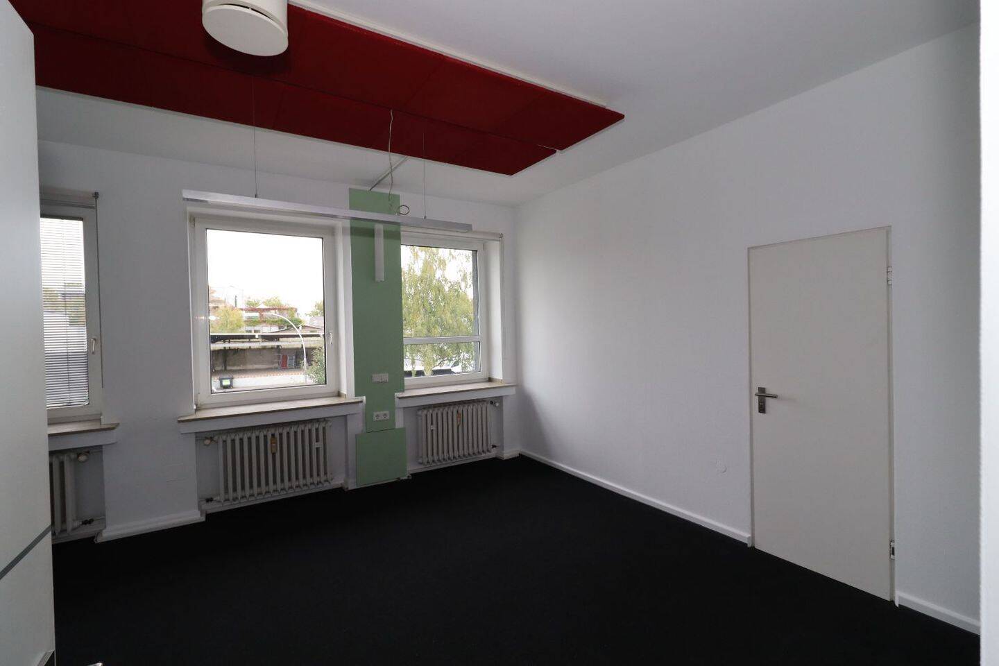 Thumbnail-Helle Büroräume in Köln-Ehrenfeld - 20-28 m², unmöbliert, All-in-Miete, sofort