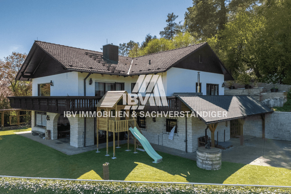 Thumbnail-Arbeiten in Nürnberg - wohnen im Bayerischen Jura - geschichtsträchtig und naturnah