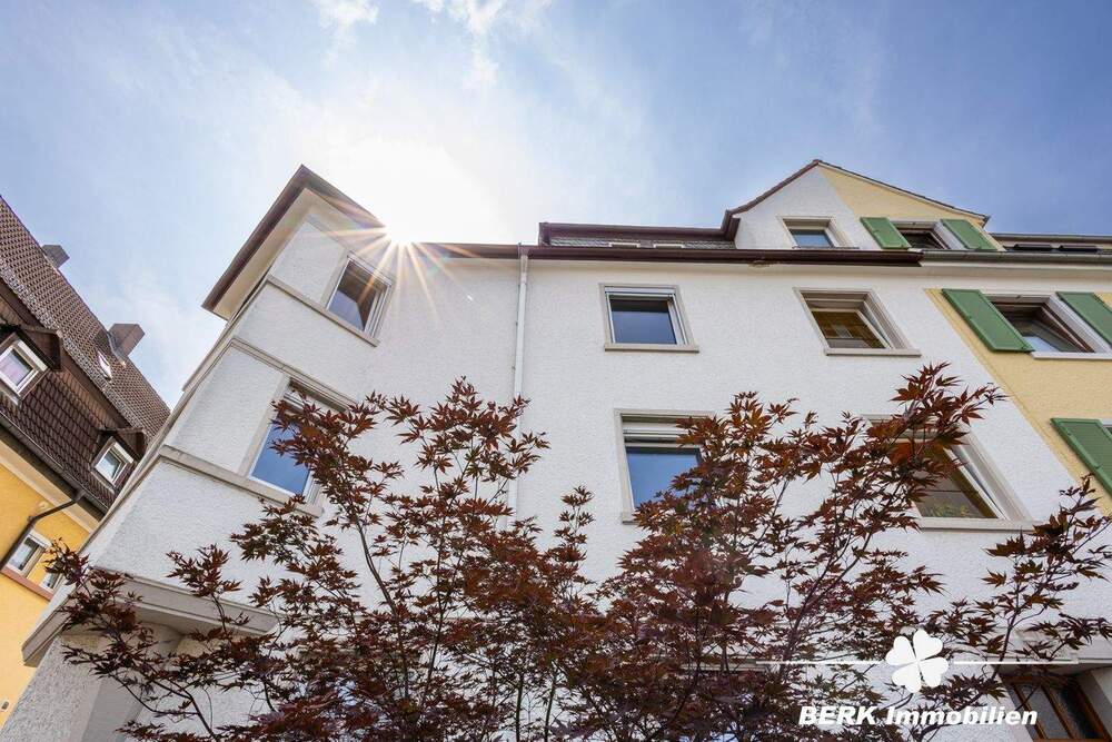 Thumbnail-BERK Immobilien - geflegte 4- Zimmer Wohnung in Top Lage von Aschaffenburg