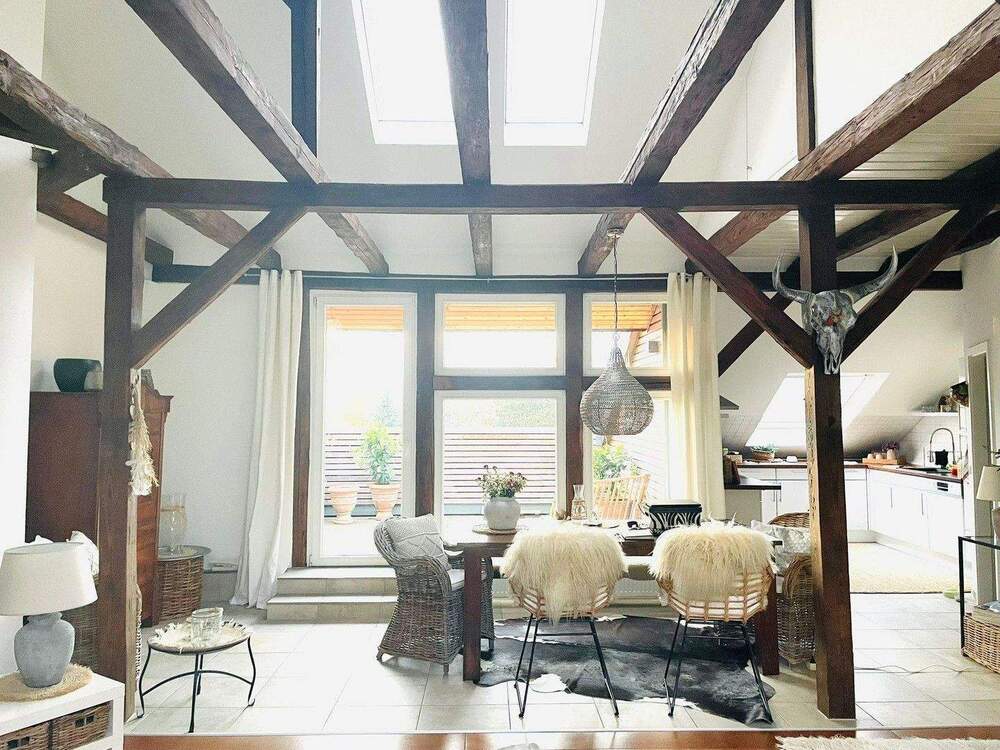 Thumbnail-City Living Deluxe: 2 Zimmer Dachgeschossjuwel mit großzügier Loggia