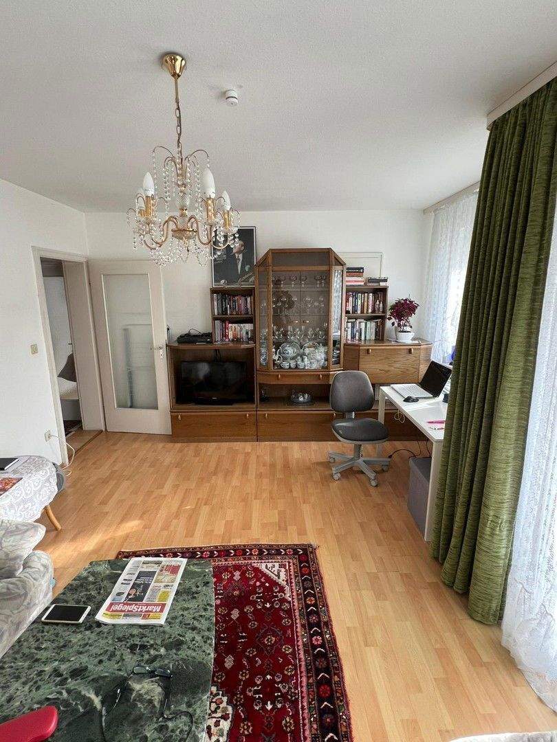 Thumbnail-Helle 3-Zimmer-Wohnung mit Balkon direkt an der U-Bahn