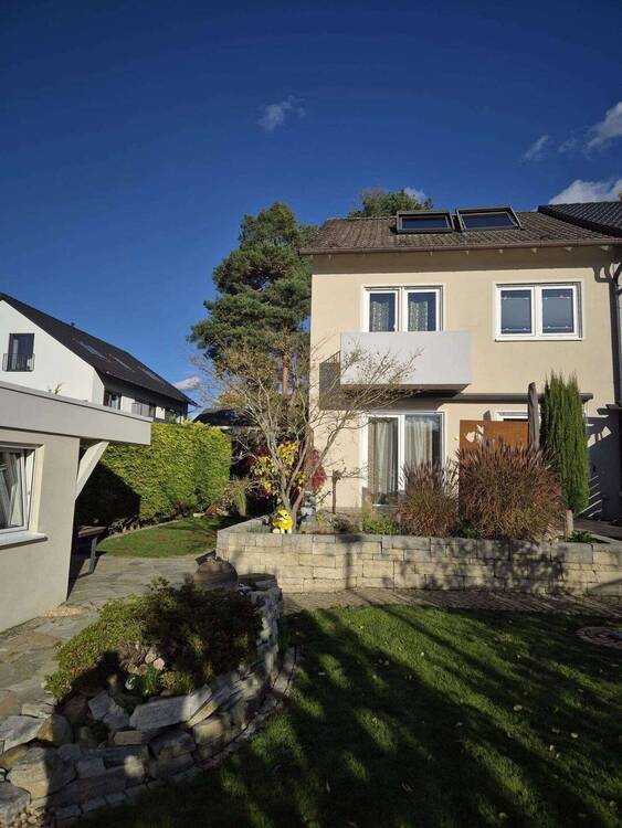 Thumbnail-Doppelhaushälfte mit schönem Garten in ruhiger Lage