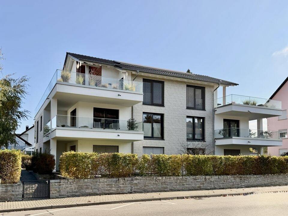 Thumbnail-Exklusives Mehrfamilienhaus in bester Lage - Ideal auch als Generationenhaus