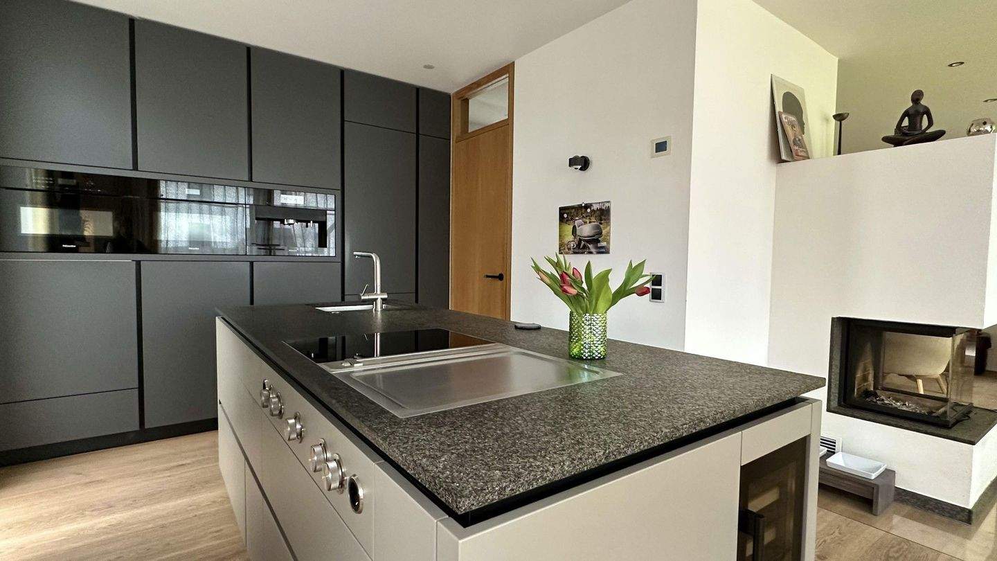 Thumbnail-Neuw. exkl. EFH mit gr. Dachterrasse und Naturpool sowie vielen Extras - VB!