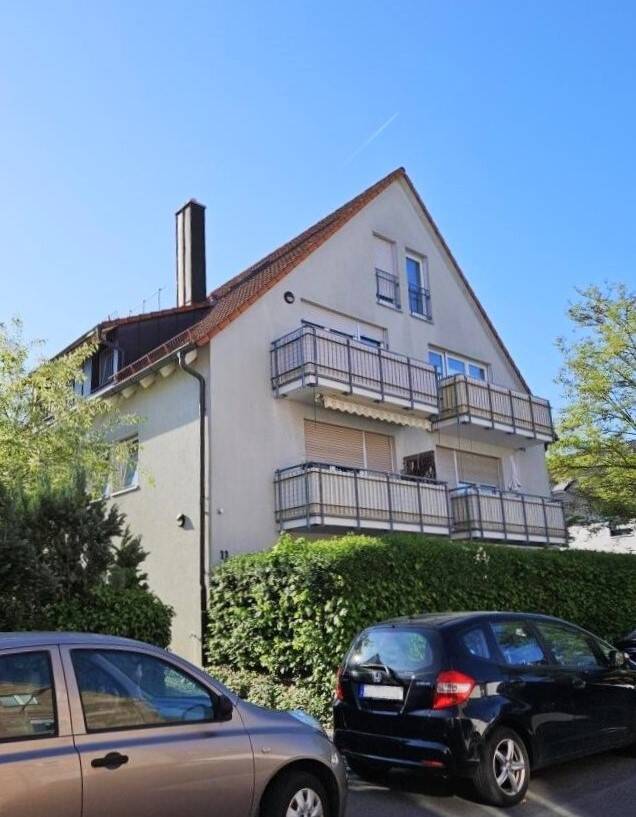Gepflegtes Mehrparteienhaus