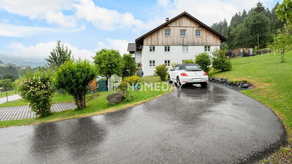 Thumbnail-Lichtdurchflutete Vier-Zimmer-Wohnung mit ländlichem Flair und Weitblick
