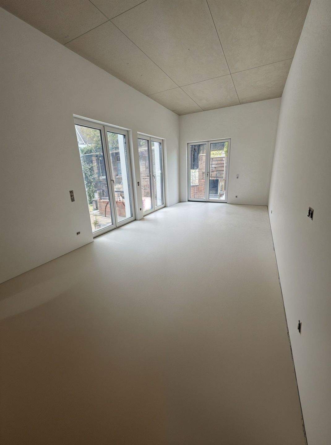 Thumbnail-3-Zimmer Altbau-Wohnung komplett saniert mit großer Terrasse in Flingern-Nord