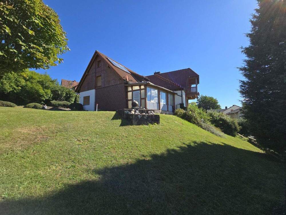 Thumbnail-BaumeisterMaurermeister Zweifamilienhaus Verkauf, Teilverkauf, Vermietung im Ganzen