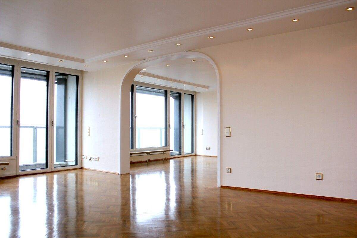 Thumbnail-SKYLINE-FEELING: EXKLUSIVE 3-ZIMMER-WOHNUNG MIT SPEKTAKULÄRER AUSSICHT