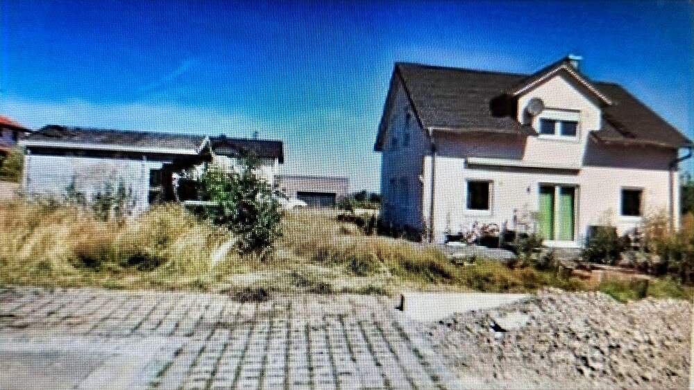 Thumbnail-ZWANGSVERSTEIGERUNG: Wohnhaus für eine große Familie ab € 214.000.-- möglich.