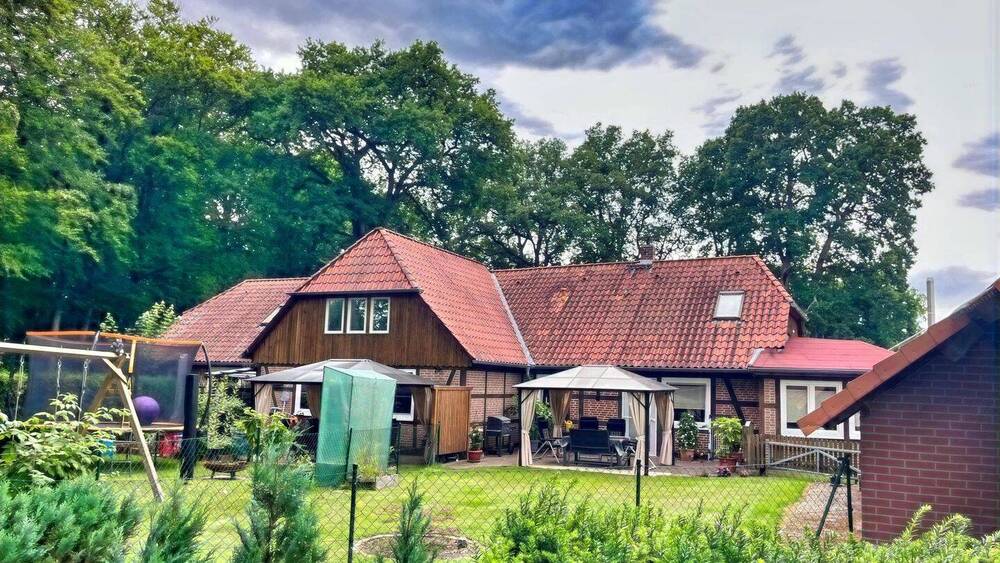 Thumbnail-Vermietetes 3-Familienhaus mit Nebengebäude