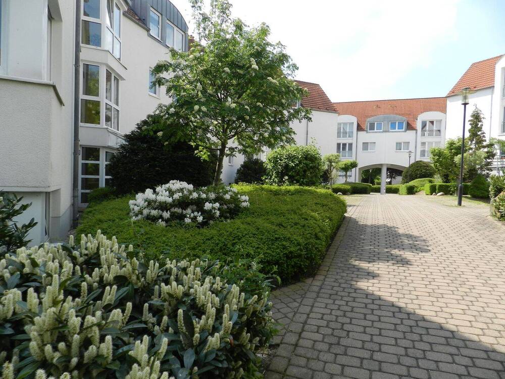 Thumbnail-Sehr gepflegte 3-Raum-Wohnung nah am Naturschutzgebiet in Lützschena - mit Einzelgarage - langjährig vermietet